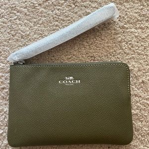 Coach corner wristlet